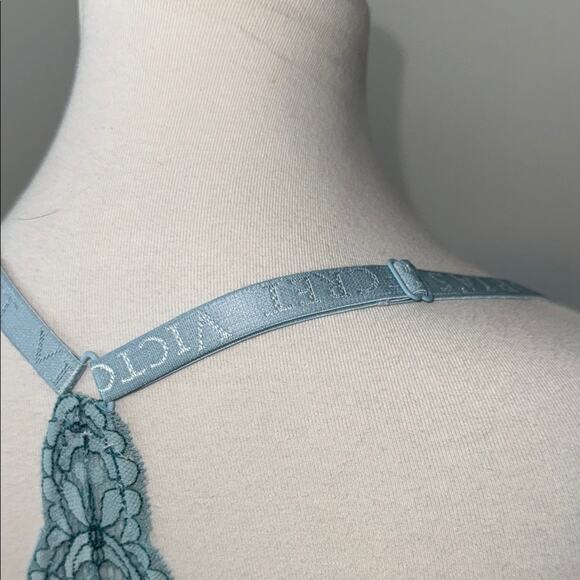 Victoria's Secret Light Blue Lined Demi Halter Bra Front Closure 36D - Picture 5 of 6